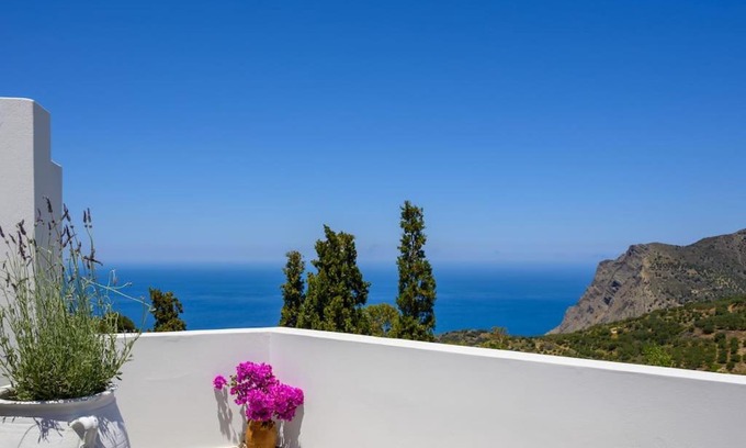 Mirsini House | Experience Manolis House: 4-Star Stay with Perfect Reviews
