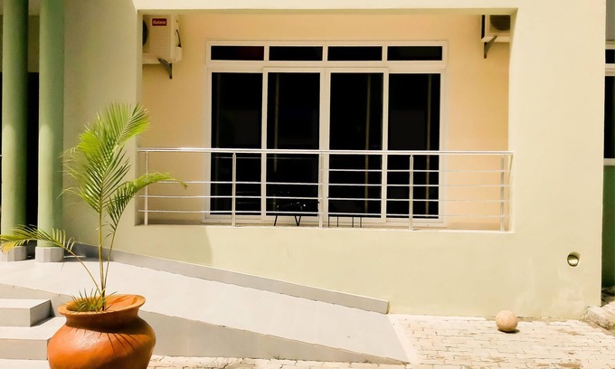 Mbweni Apartment | Cozy Manolo Mbweni Apartment with Kitchen Amenities