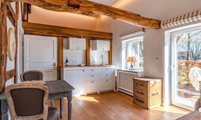 Luedersburg Apartment | Experience Manor Bockelkathen: Pet-Friendly Apartment 6
