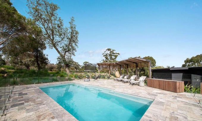 Mount Eliza House | Manor by the Bay: Poolside Retreat Steps from the Beach