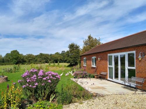 Ockbrook House | Cozy Manor Farm Cottage - Ideal for Families and Children