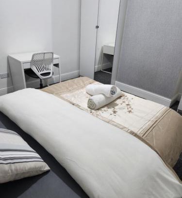 Walsall House | Manor House 002