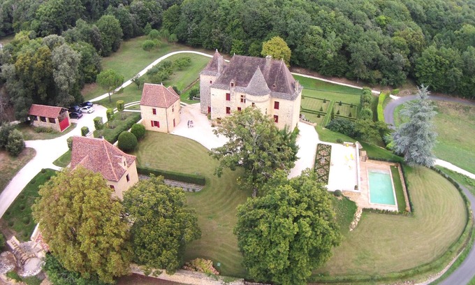 Carlux Other | Discover Manor Wilderness: A Perfect Retreat in Périgord