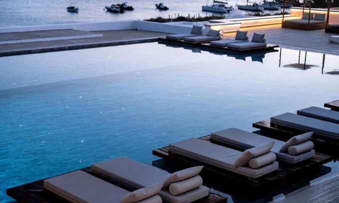 Agios Ioannis Hotel | Relax at Manoula's Beach Mykonos Resort with Oceanfront Views