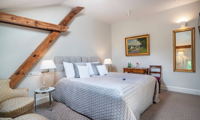 Nowe Warpno Other | Comfortable Manowce Palace: Family-Friendly Room with Hot Tub