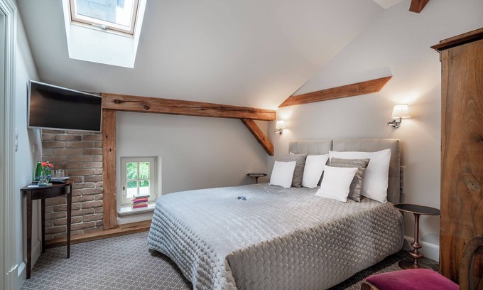 Nowe Warpno Bed & Breakfast | Manowce Palace: Cozy Double or Twin Room with Hot Tub
