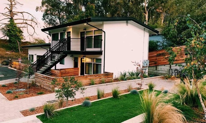 La Selva Beach Apartment | Inviting Manresa Surf House: 1 Bedroom with Spa & Hot Tub