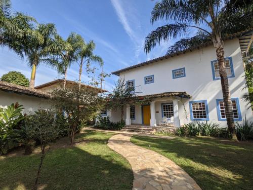 Cabore Villa | Elegant Mansion with Pool - Casa Do Conto, Rated 9.3/10