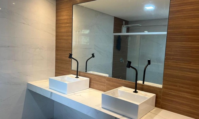 Praia do Forte House | Discover Mansão La Belle - Praia do Forte with Pool & Hot Tub