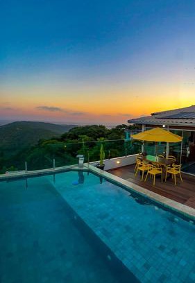 Cabo Frio House | Relax at Mansão Mirante: 4-Star Getaway with a Pool