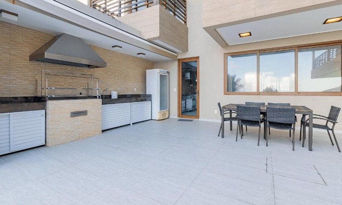 Tamandare House | Oceanfront Escape at Mansão Pé na Areia in Carneiros