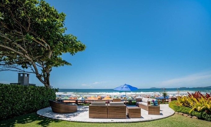 Buzios Villa | Elegant Mansão Pé na Areia de Geribá with Pool & Suites