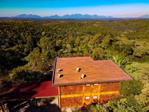 Bocaiuva do Sul Villa | Rustic Medieval Mansion with Child-Friendly Amenities
