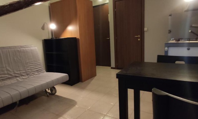 Cit Turin Apartment | Convenient Stay Steps from Porta Susa Station