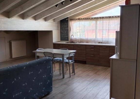 Rovetta Apartment | Child-Friendly Retreat at Mansarda Ciclamino – Rated 9/10