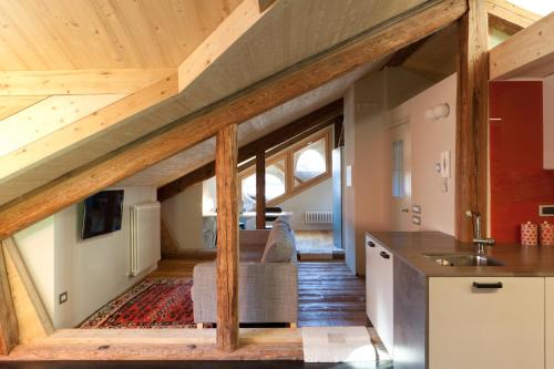 Fiera di Primiero Apartment | Charming Mansarda in Centro - Guest Rated 9.3/10