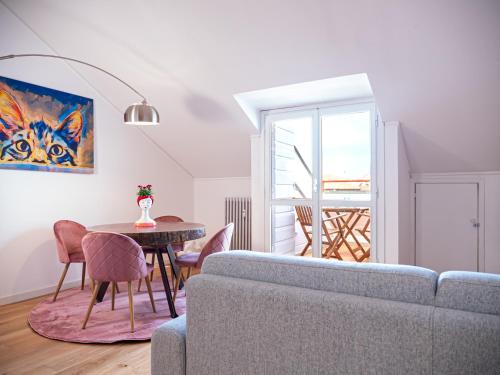 Old Town Apartment | Explore Family-Friendly Comfort at Mansarda Le Torri