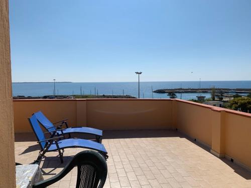 Le Castella House | Oceanfront Mansarda Pennisi: Guest Rated 9.8 with Spa