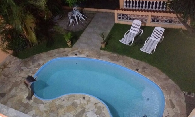 Zona Leste House | Elegant Mansion in the Pq do Carmo for Your Getaway