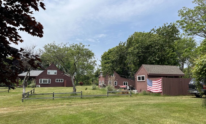 New Shoreham House | Relax at Mansion Beach: Pet-Friendly Oceanfront Getaway