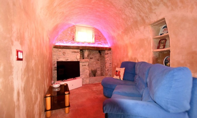 Provaglio d'Iseo Villa | Top-Rated Belvilla by Oyo Casa dei Nonni with Breakfast