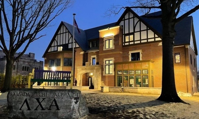 Indianapolis House | Premier Stay at Mansion on Butler University Campus