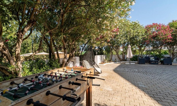 Manta Rota Bed & Breakfast | Discover Manta Guest: Family-Friendly with Spa & Breakfast