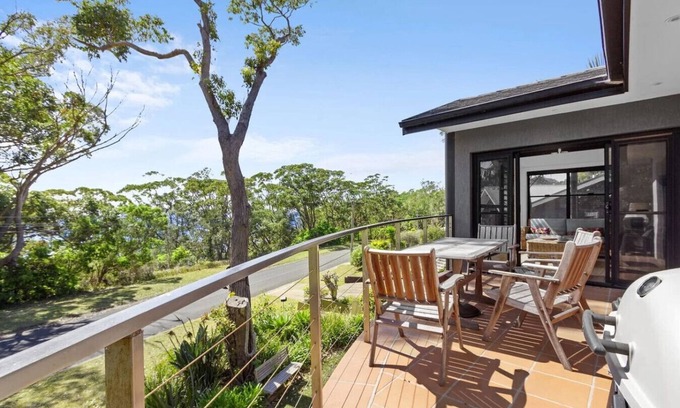 Bendalong House | Manta Ray at Washerwomans Beach Bendalong