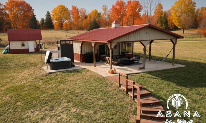 Morgantown Apartment | Inviting Retreat with Private Lake & Relaxing Hot Tub