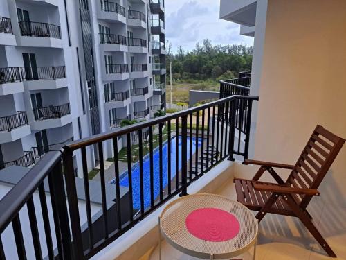 Kram Apartment | Mantra Holiday Home: Oceanfront Retreat with Pool & Hot Tub