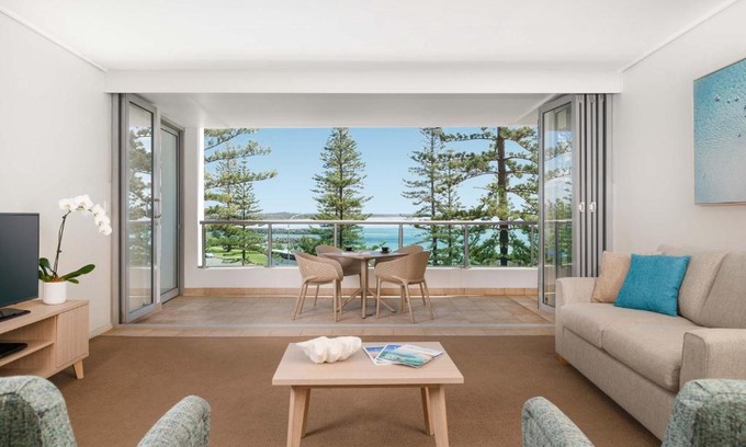 Port Macquarie Hotel | Experience Mantra The Observatory: Oceanfront Bliss Awaits