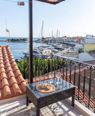 Pythagorion Apartment | Exclusive Retreat at Manus Dei Suites - 4 Star Experience