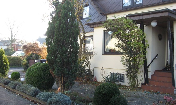 Heimfeld Apartment | Explore Museumsdorf & More: Guest Rated 9.8, Pet Friendly!
