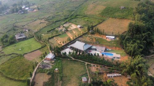 Sa Pa Apartment | Explore Mao Sapa Trekking with Oceanfront Homestay