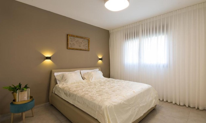 Acre Apartment | Discover Maorissimo Boutique Apartment with Oceanfront Views