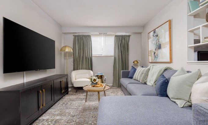 Maple Heights Apartment | Maple Heights - Family-Friendly Retreat with Kitchen Amenities