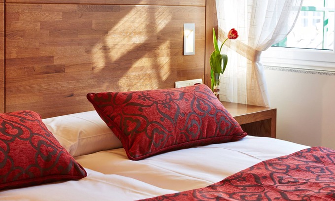 Santiago de Compostela City Centre House | Mapoula: Highly Rated Hotel with Spa and Family Amenities