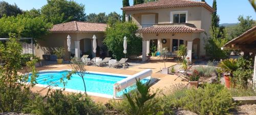 Les Arcs-sur-Argens Bed & Breakfast | Maprovencale: Oceanfront Escape with Pool & Family Amenities