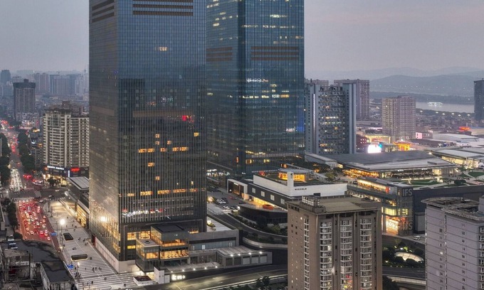 Fu Rong Hotel | Discover Comfort at Maqo Changsha with Family-Friendly Dining