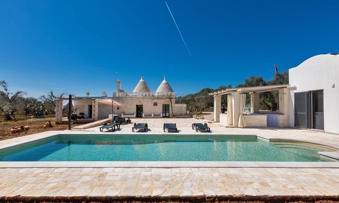 San Michele Salentino Cottage | Discover BarbarHouse - Marì Trullo 2822 with Private Pool