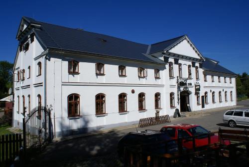 Nove Mesto na Morave Hotel | Pet-Friendly Maršovská Rychta with Hot Tub & Restaurant