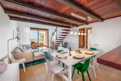 Praia da Luz Resort | Experience Mar da Luz Resort: Oceanfront Bliss Awaits