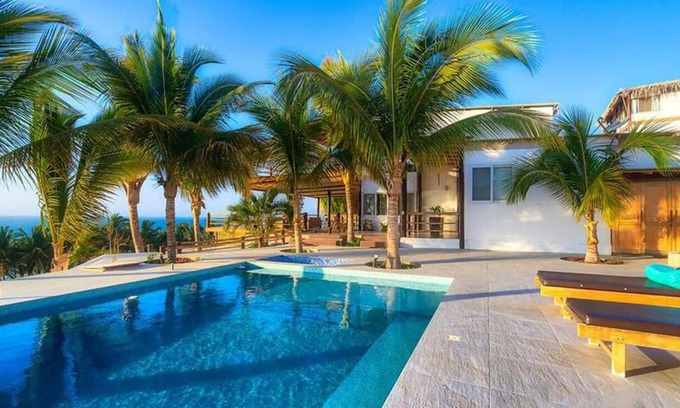 Las Pocitas House | Oceanfront Retreat at Mar de Mancora Playa Las Pocitas