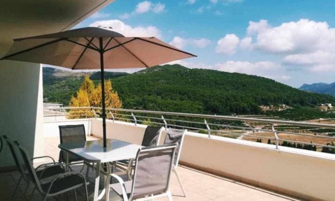 Ador Apartment | Relax at Mar, Sol y Montaña with Pool and Spa Amenities