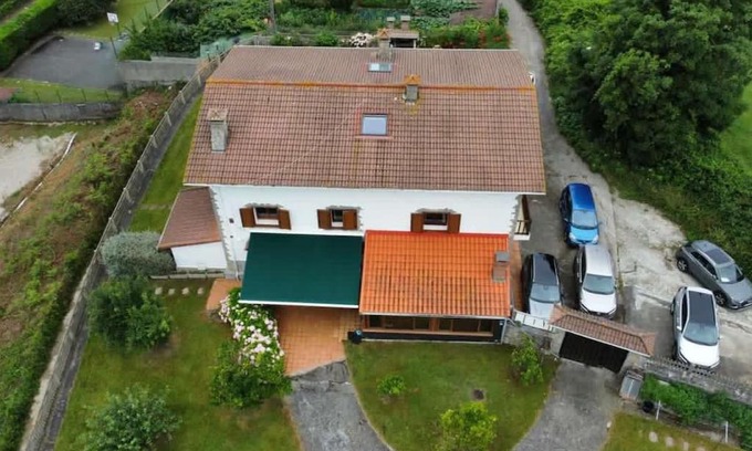 Miono House | Discover Mar y Montaña: 4-Star Oceanfront Retreat