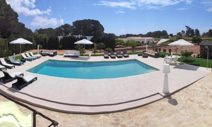 Sant Francesc Xavier Apartment | Serene MAR Y MONTAÑA FORMENTERA: Oceanfront Escape & Spa