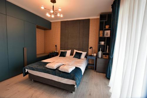 Baia Mare Apartment | Top-Rated MARA COZY APARTMENT with Hot Tub & Family Amenities