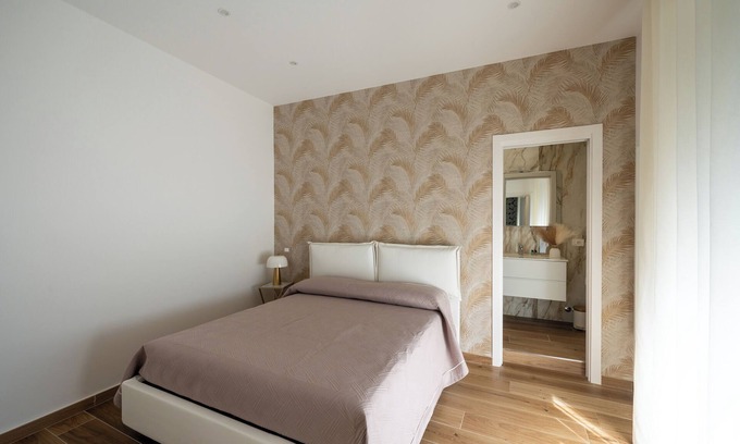 Torre Annunziata House | Maraf Rooms Minerva - Elegance and comfort near Pompeii