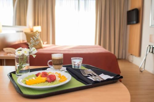 Parana Hotel | Discover Maran Suites & Towers: Oceanfront Bliss Awaits