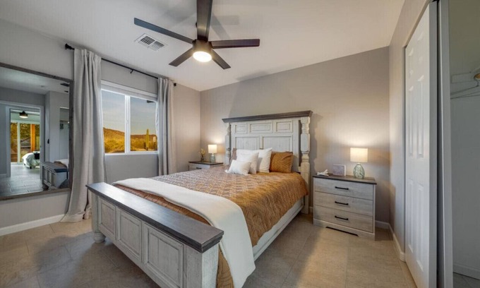 Marana House | Cozy 3 BR Retreat in Quiet Marana Neighborhood with Spa